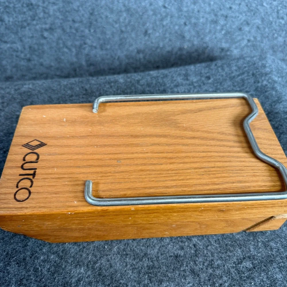 Cutco Vintage Oak Wood 5 Slot Knife Block‎ with Metal Wire Stand Honey Brown